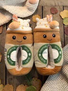 Feetmoji Pumpkin Spice Latte Plush Slippers Cozy Coffee 3D Women's SIZE 9/10 NEW